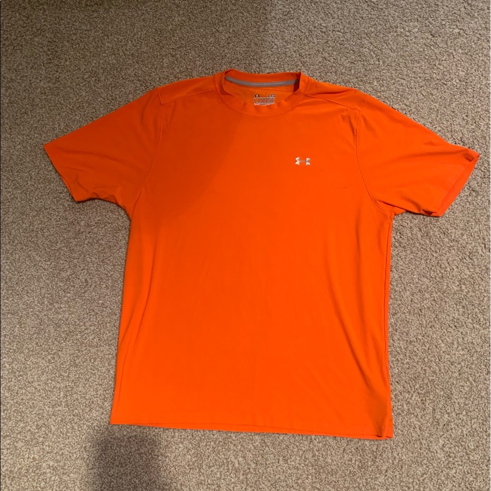 Orange under armour t-shirt
